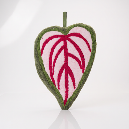 Leaf-Shaped Hanging Hand Towels – Soft & Super-Absorbent Coral Fleece