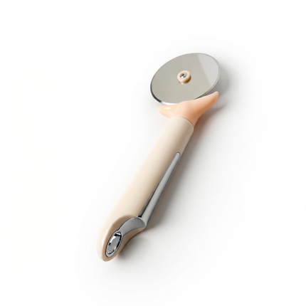 Pizza Cutter with Rolling Blade - Bambi