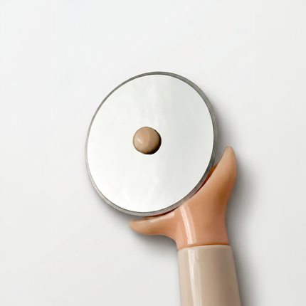 Pizza Cutter with Rolling Blade - Bambi
