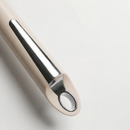 Pizza Cutter with Rolling Blade - Bambi